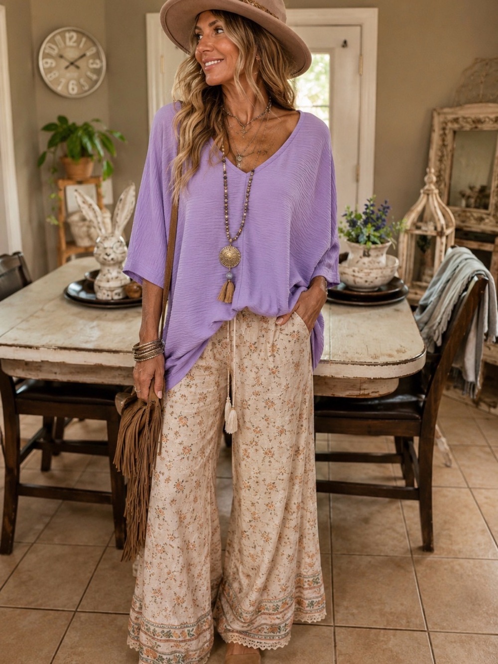 Zenana‎ Outfitters Lavender V-Neck Top.